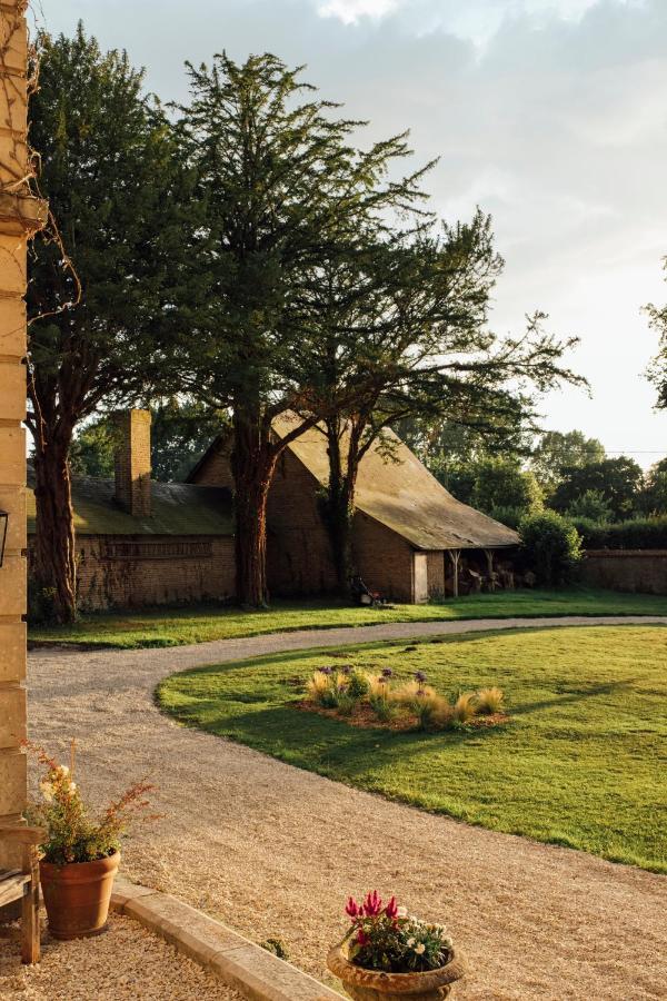 Petit Chateau Vercourt Buitenkant foto